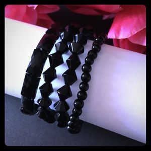 🌺 Black Stretch Bracelets